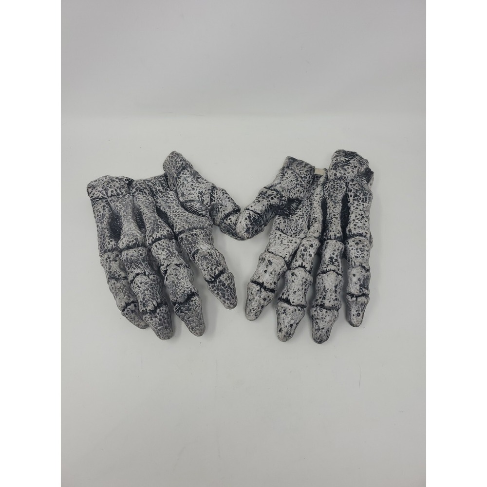 2002 The Paper Magic Group Monster Skeleton Black & White Halloween Hands Gloves